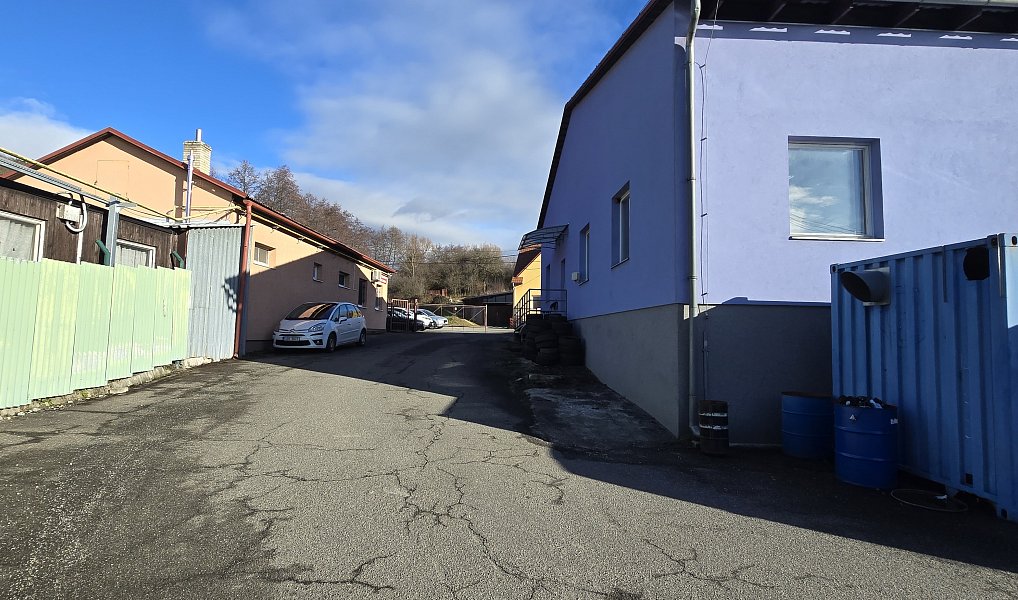 Pronájem komerčního pozemku 2 300 m², Zlín – náhled fotky 6