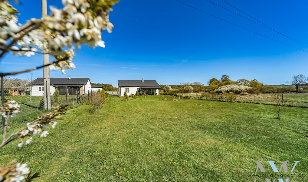 Prodej domu 106 m² s pozemkem 1 942 m², Zalužany – náhled fotky 25