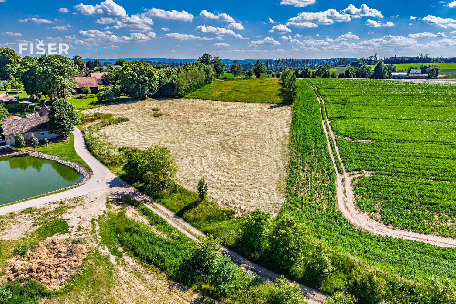 Prodej stavebního pozemku 1 064 m² – fotografie 3