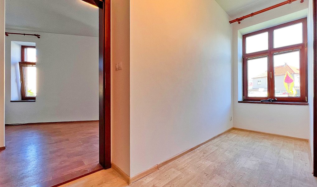 Prodej domu (jiného typu) 226 m² s pozemkem 358 m², Holice – náhled fotky 11