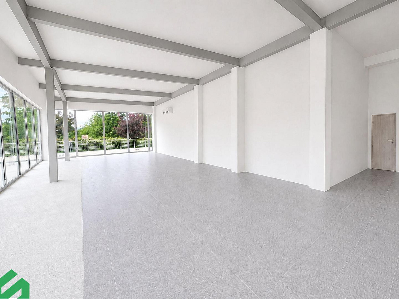 Pronájem obchodních prostor 120 m² – fotografie 3