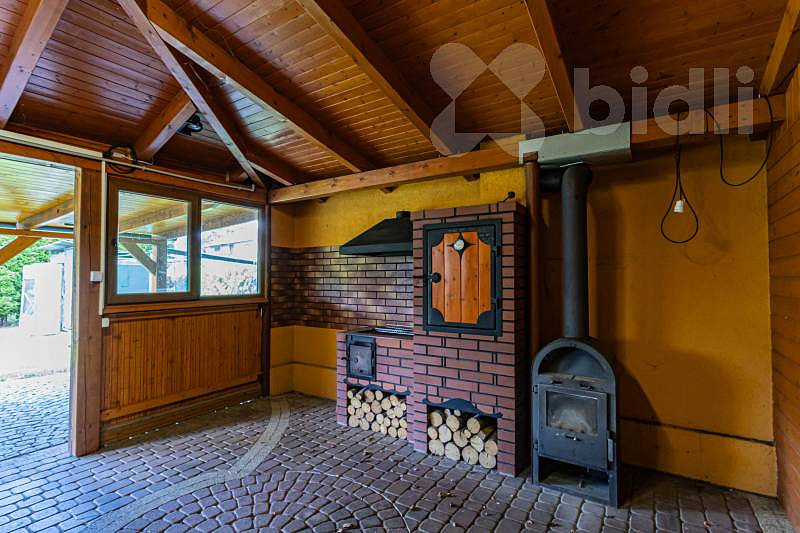 Prodej domu 302 m² s pozemkem 1 108 m² – fotografie 2
