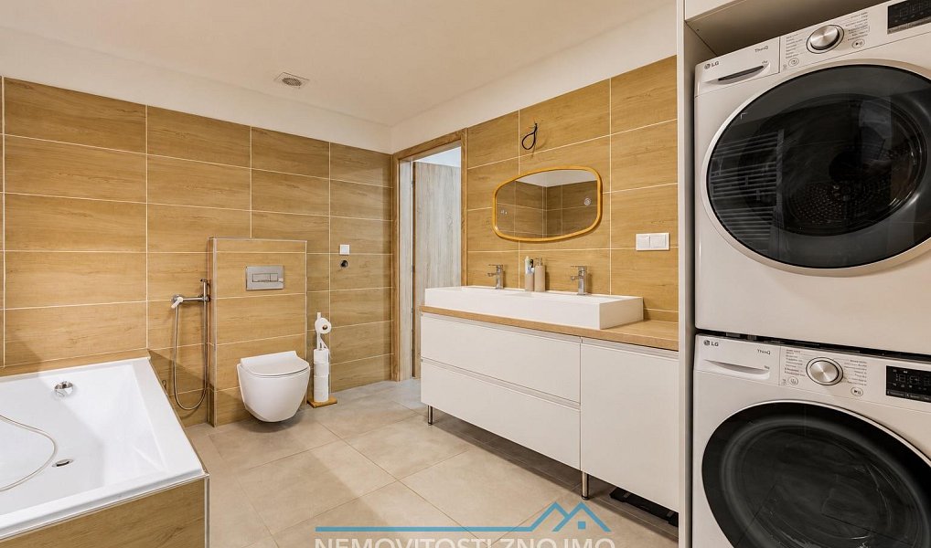 Prodej domu 220 m² s pozemkem 1 436 m², Chvalovice – náhled fotky 8