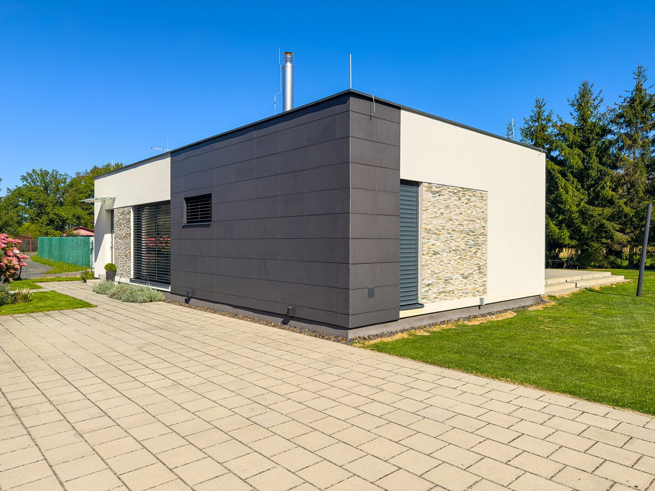 Prodej domu 181 m² s pozemkem 951 m² – fotografie 3