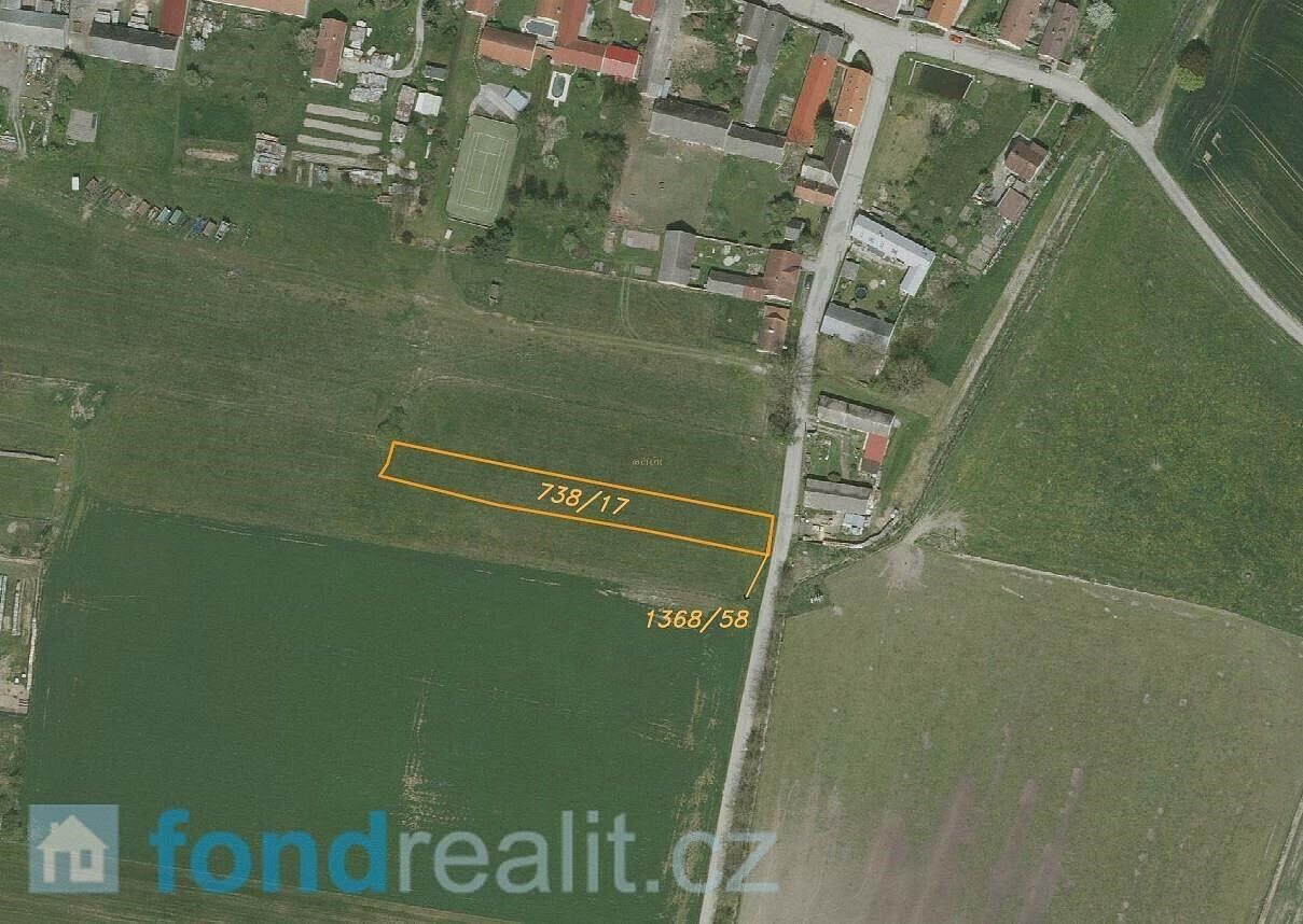 Prodej stavebního pozemku 1 553 m² – fotografie 4