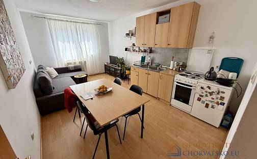 Pronájem bytu 1+kk 50 m², Rijeka, Chorvatsko