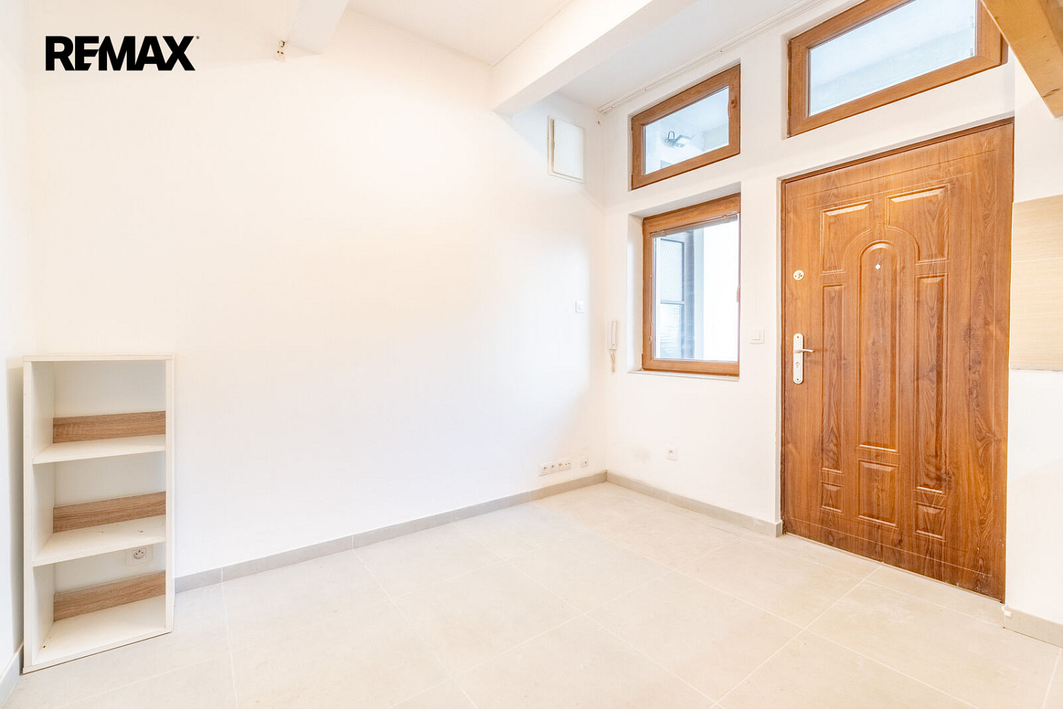 Prodej obchodních prostor 19 m² – fotografie 2