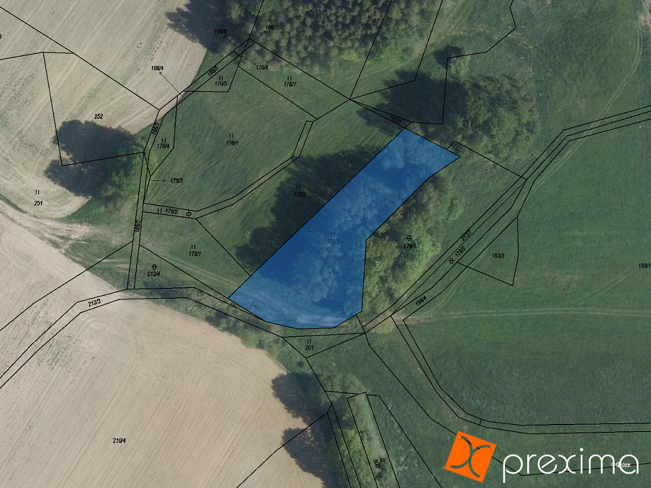 Prodej pole 973 m²