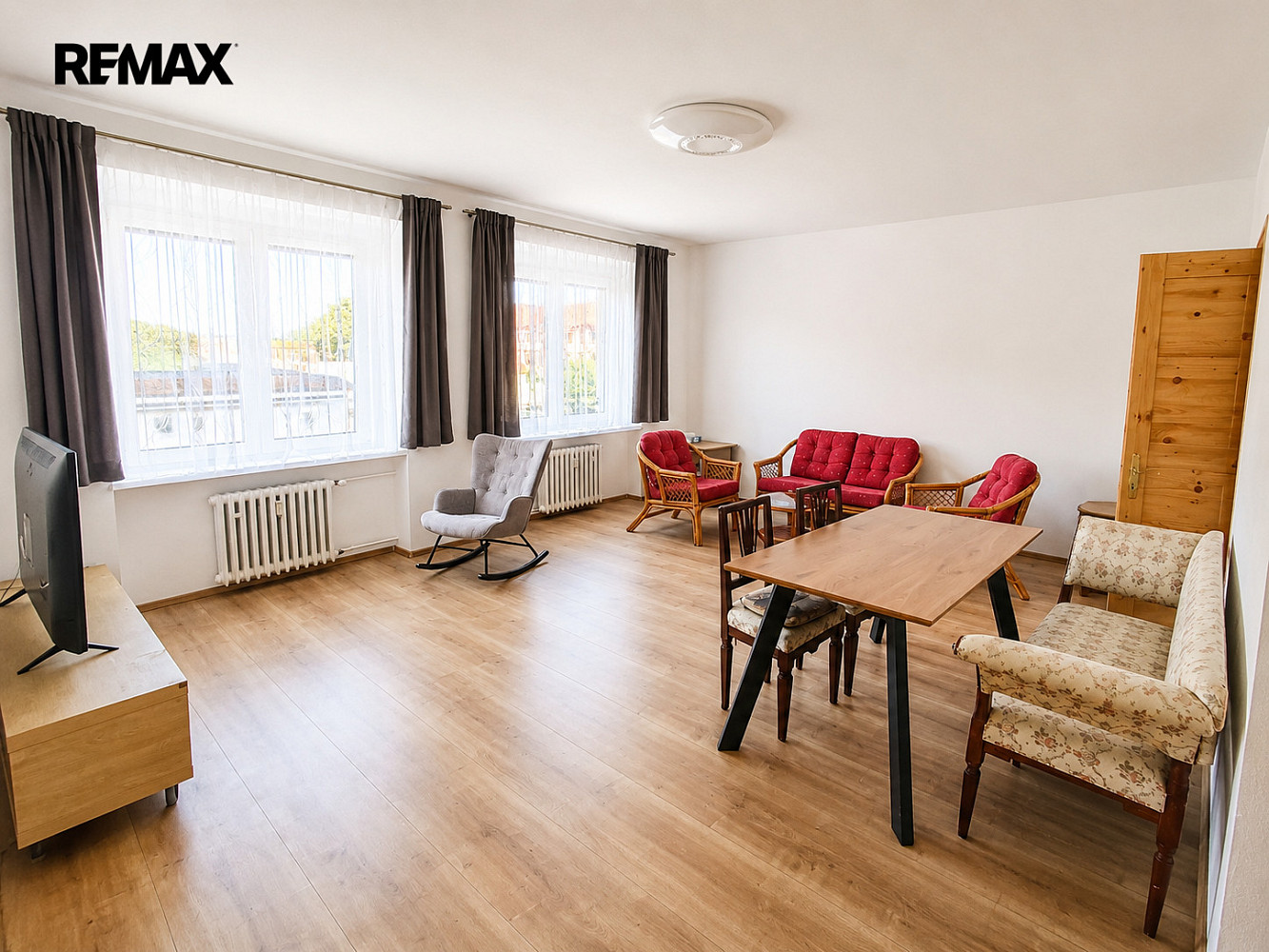 Pronájem bytu 2+1 60 m² — photo 2