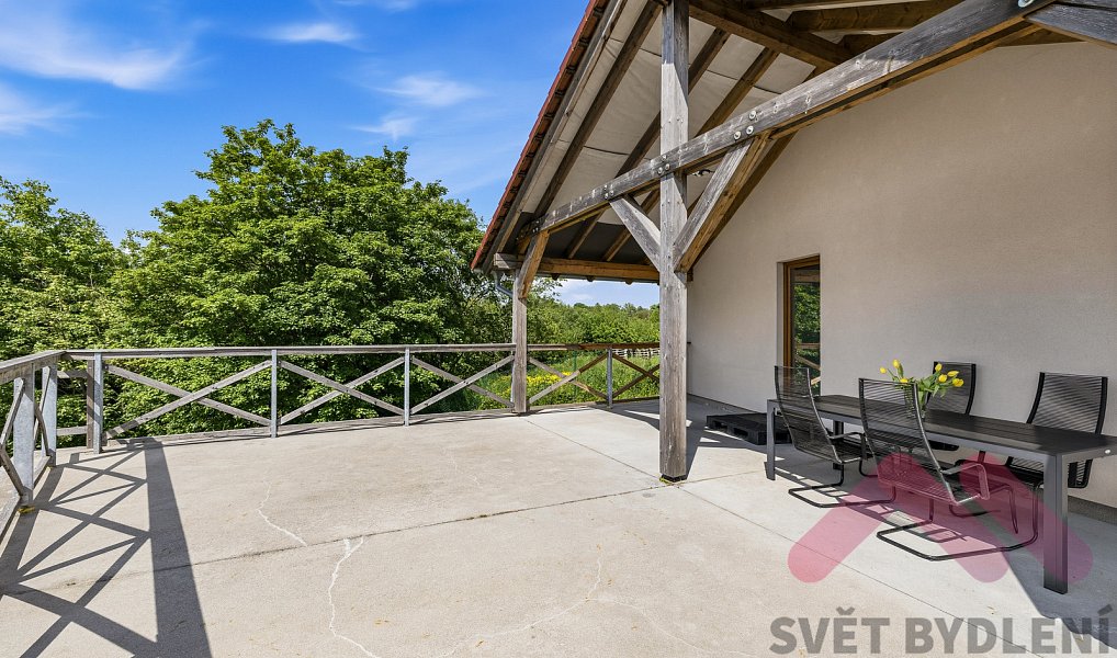 Prodej domu 300 m² s pozemkem 1 066 m², Tehov – náhled fotky 15