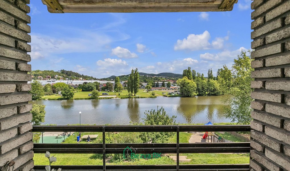 Prodej domu 140 m² s pozemkem 1 042 m², Beroun – náhled fotky 23