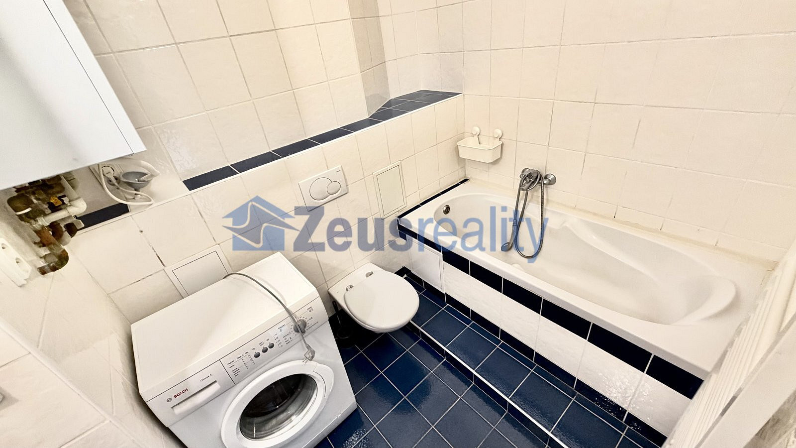 Pronájem bytu 1+1 47 m² – fotografie 2