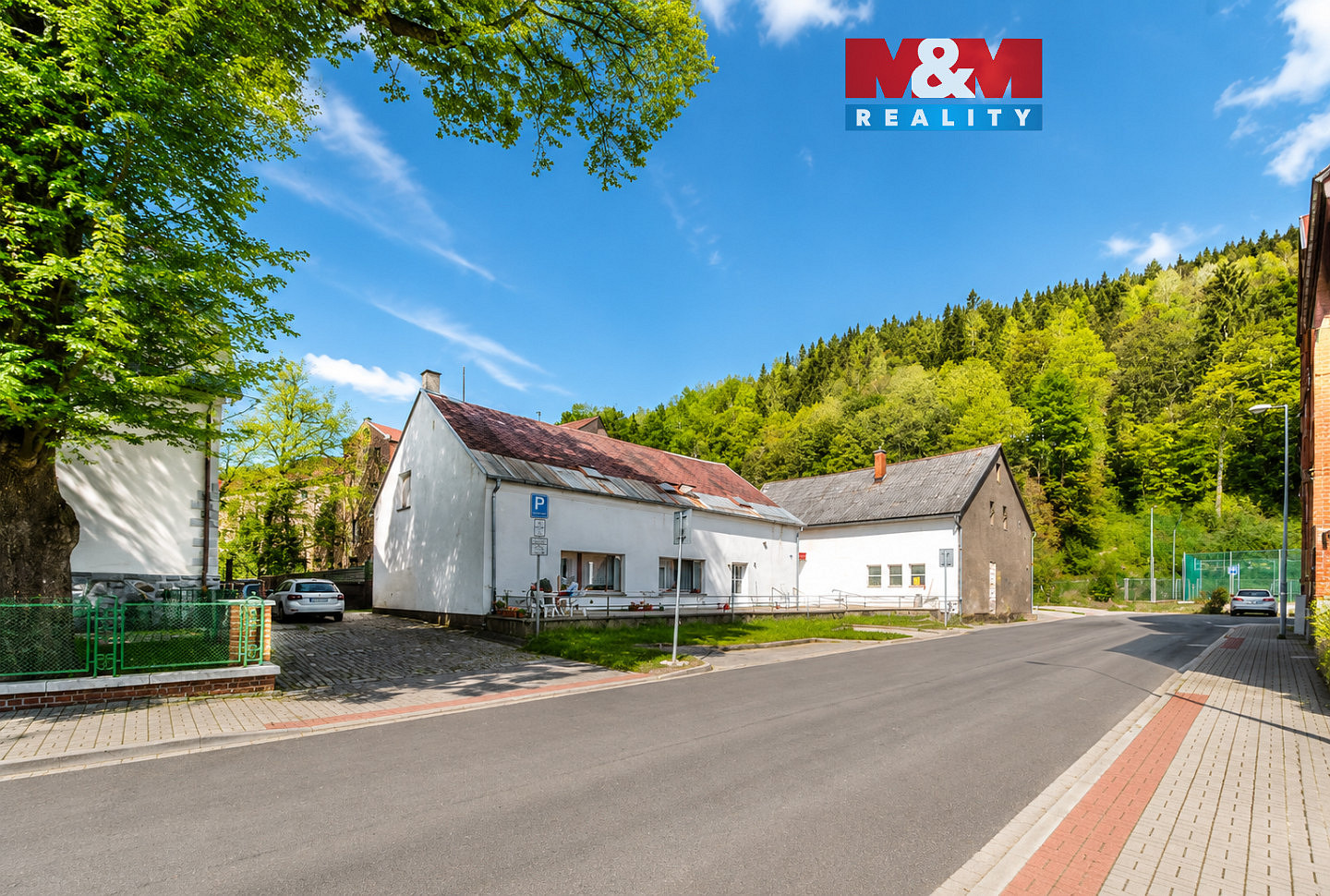 Prodej domu 650 m² s pozemkem 460 m²