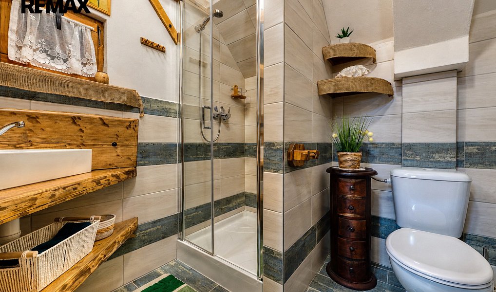 Prodej domu 200 m² s pozemkem 152 m², Všechlapy – náhled fotky 8