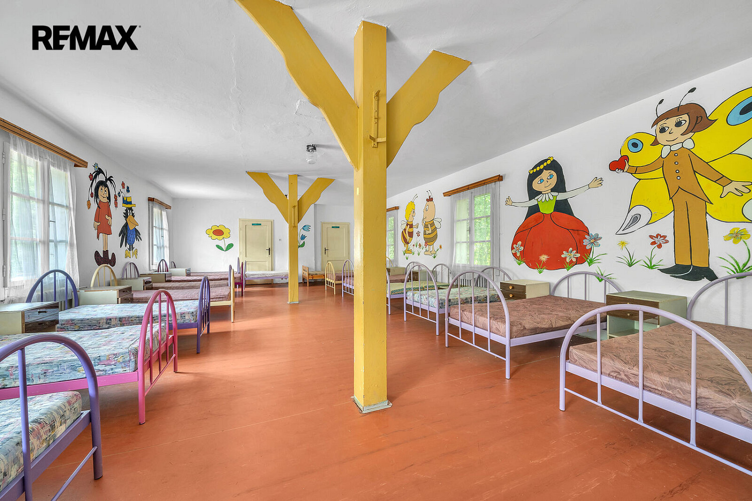 Pronájem ubytovacího objektu 900 m² – fotografie 4