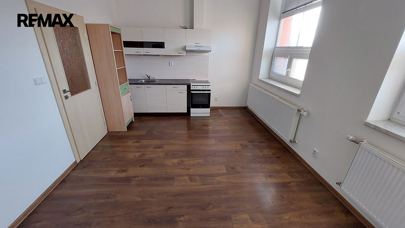 Pronájem bytu 2+kk 40 m² — photo 2