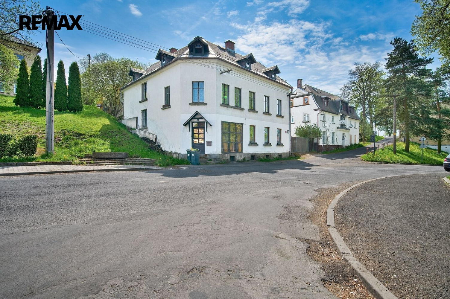 Prodej domu 320 m² s pozemkem 209 m² – fotografie 2