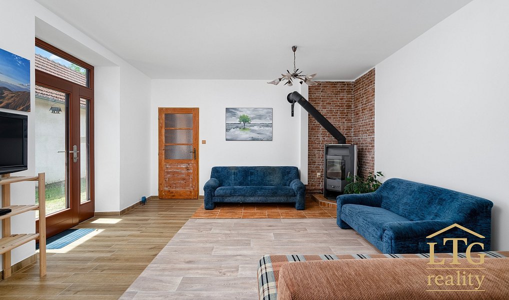 Prodej domu 197 m² s pozemkem 808 m², Petrovice – náhled fotky 6
