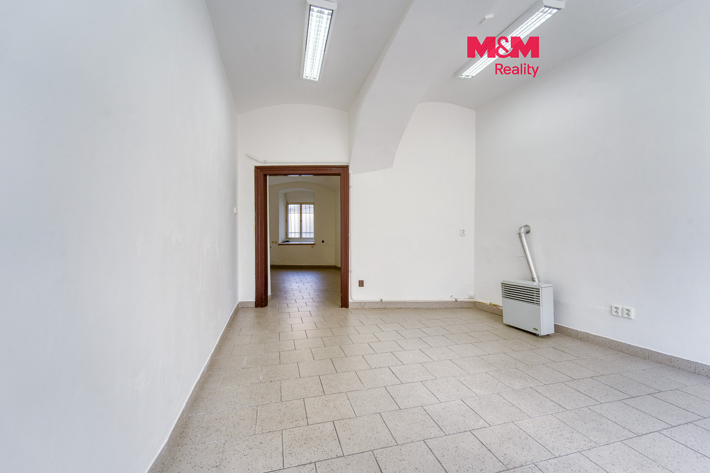 Pronájem obchodních prostor 48 m²