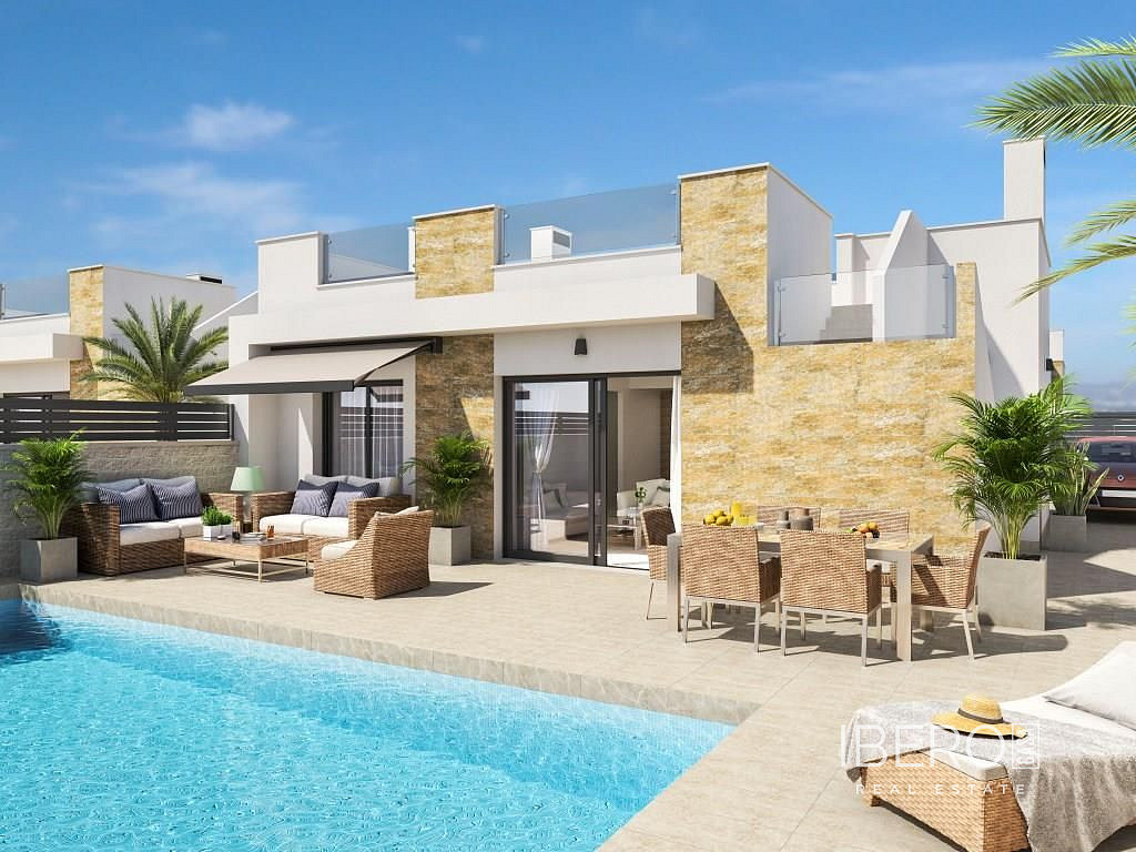 Prodej domu 99 m² s pozemkem 200 m²