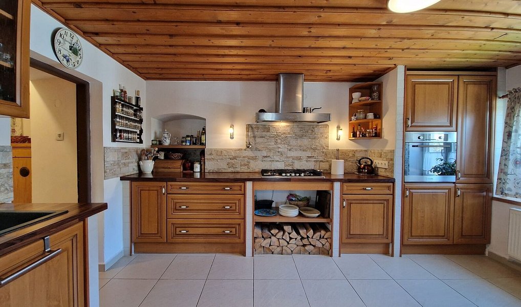 Prodej chaty/chalupy 316 m² s pozemkem 635 m², Benešov u Semil – náhled fotky 9