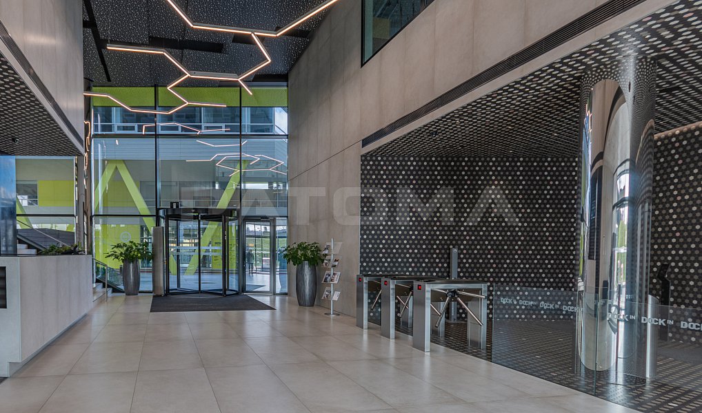 Pronájem kanceláře 330 m², Praha – náhled fotky 4