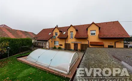 Prodej domu 400 m² s pozemkem 739 m², Budějovická, Jesenice, okres Praha-západ