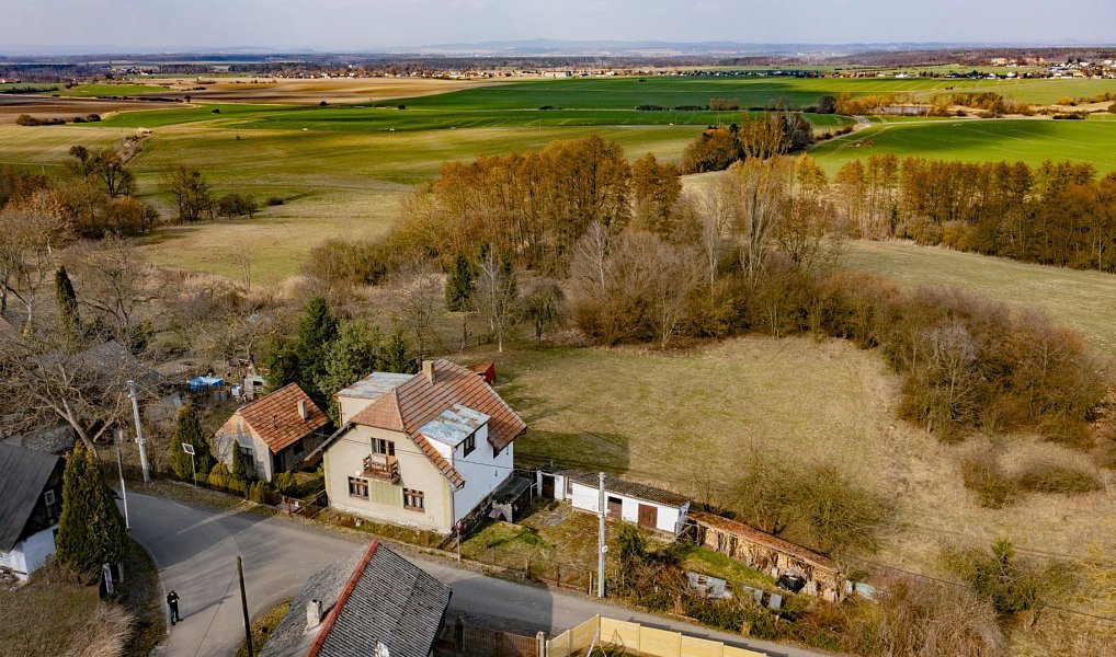 Prodej domu 140 m² s pozemkem 1 086 m², Lhotky – náhled fotky 31