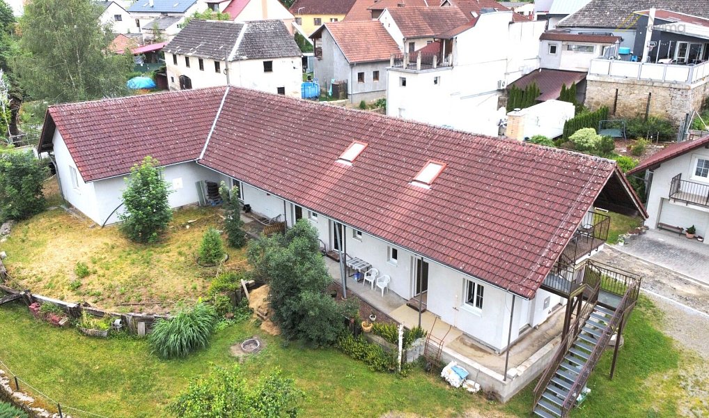 Prodej ubytovacího objektu 225 m², Dolní Dvořiště – náhled fotky 15
