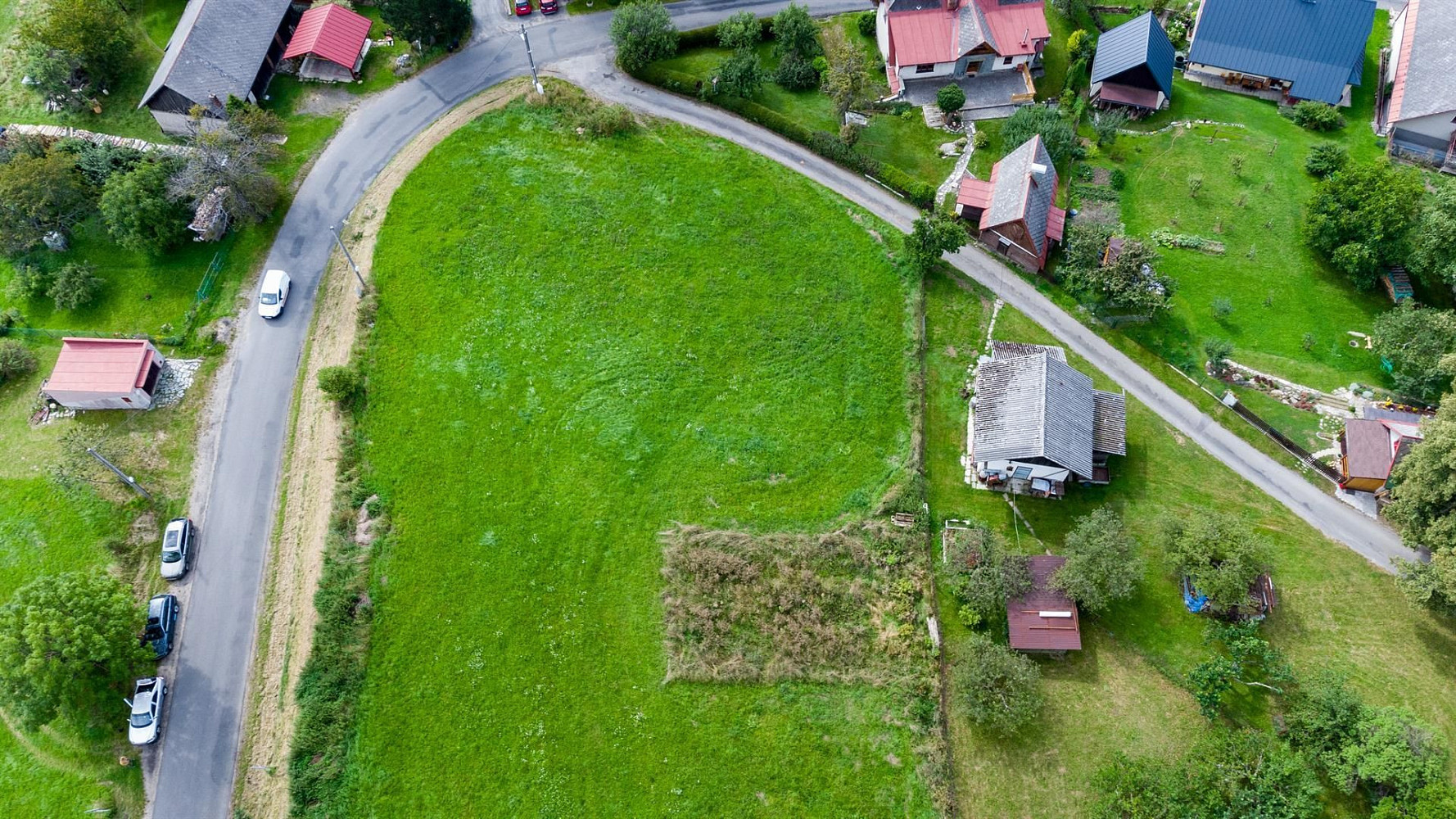 Prodej stavebního pozemku 3 780 m² – fotografie 3