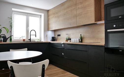 Pronájem bytu 2+1 68 m², Erbenova, Hodonín