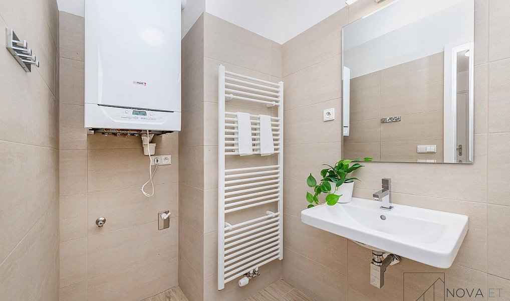 Prodej bytu 3+1 117 m², Praha – náhled fotky 19