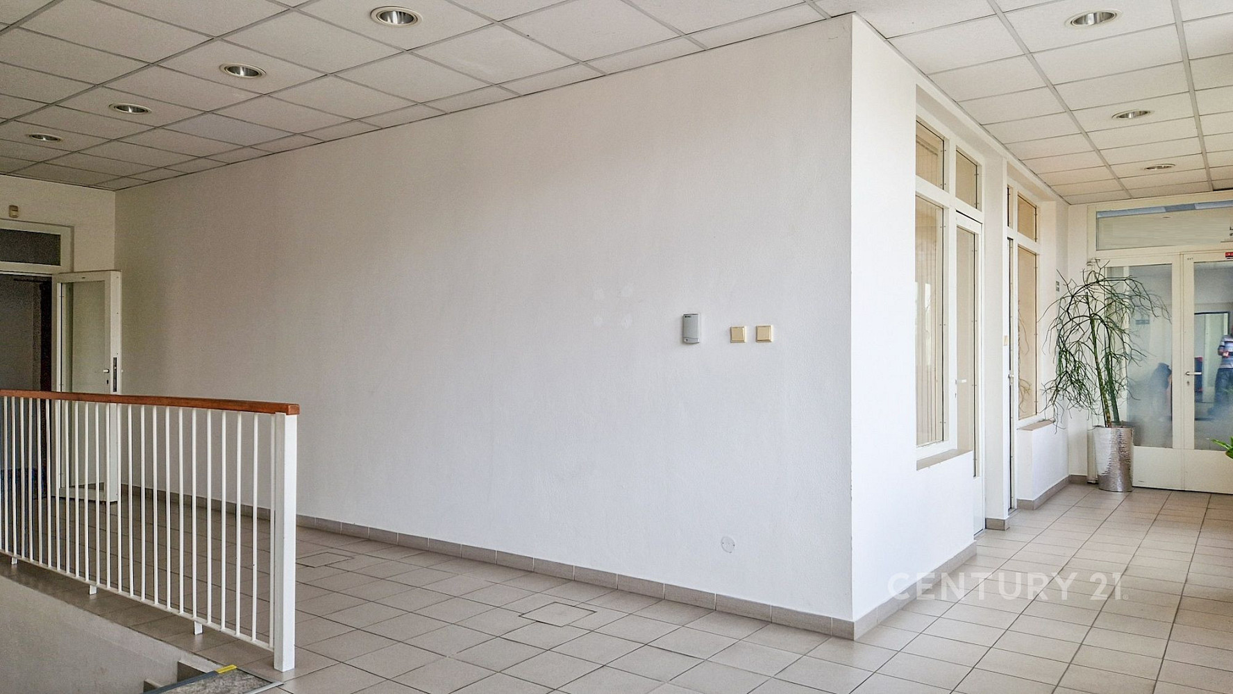Pronájem kanceláře 40 m² – fotografie 4