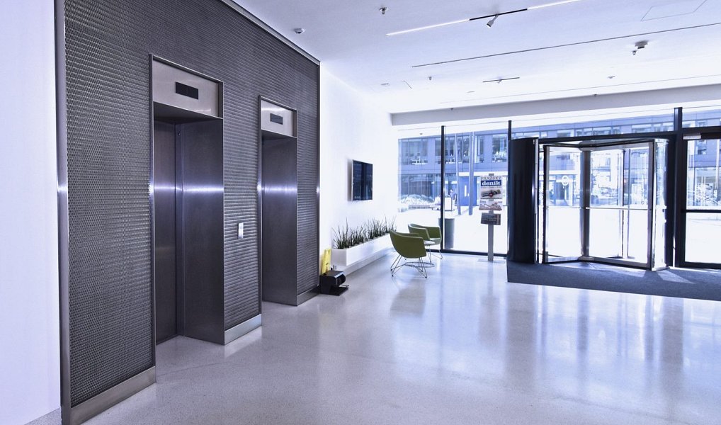 Pronájem kanceláře 265 m², Praha – náhled fotky 9