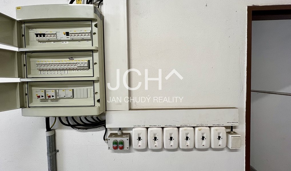 Pronájem skladovacích prostor 670 m², Olomouc – náhled fotky 8