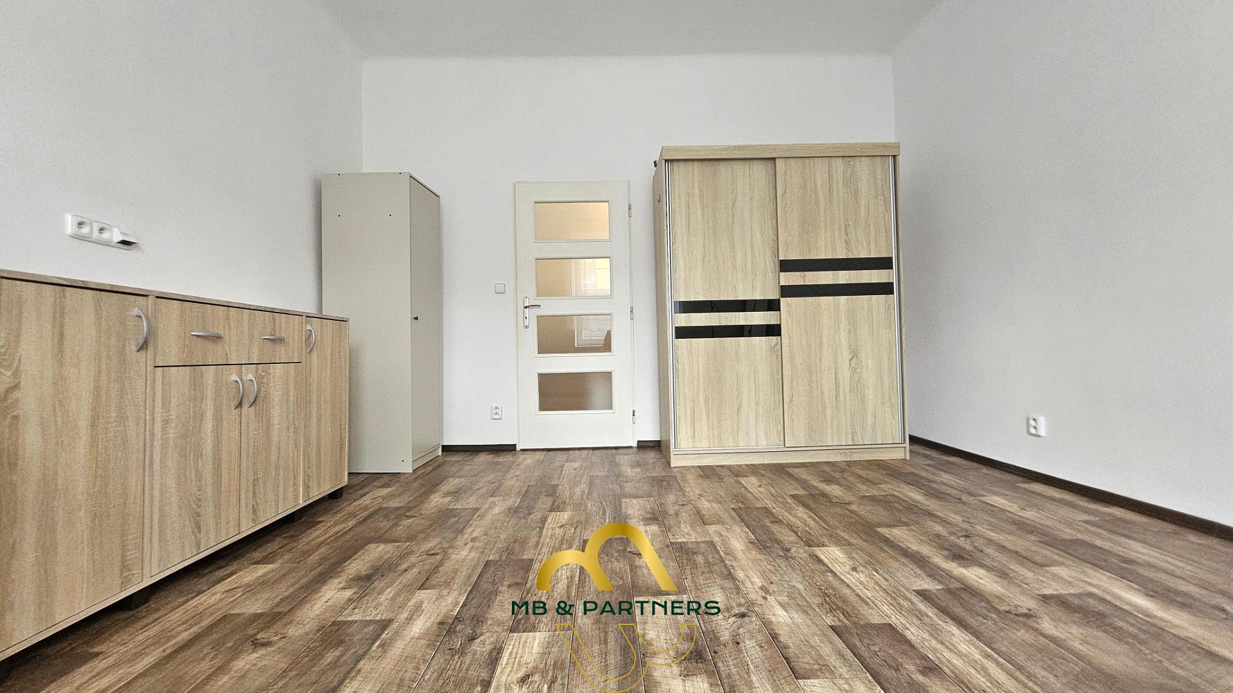 Pronájem bytu 2+kk 42 m² — photo 2