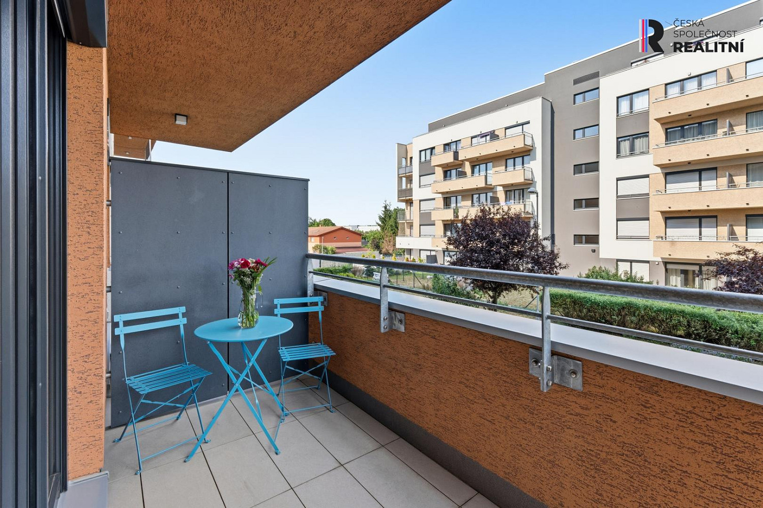 Pronájem bytu 1+kk 29 m² – fotografie 2