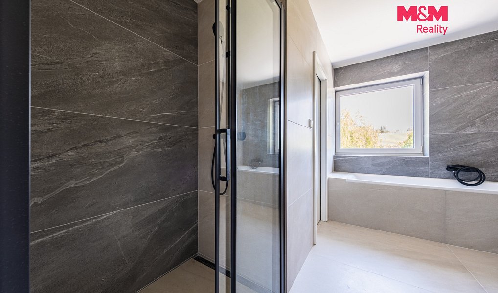 Prodej domu 135 m² s pozemkem 289 m², Kamenice – náhled fotky 3
