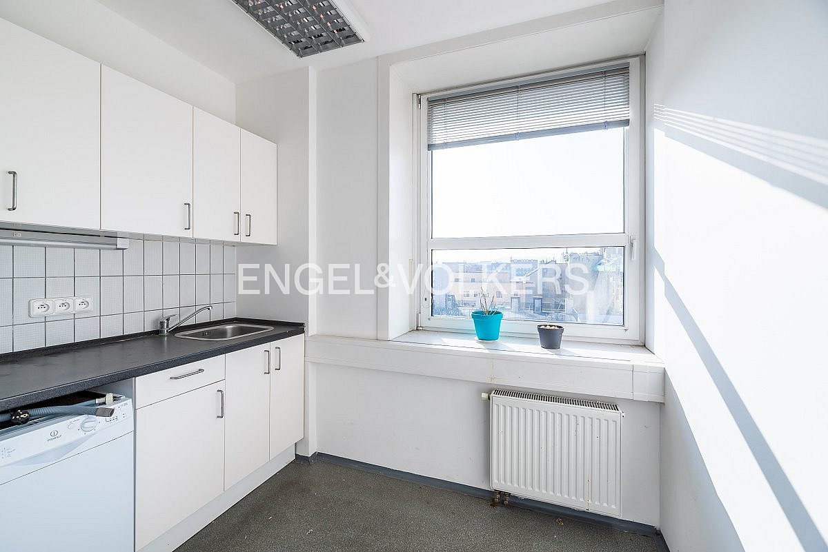Pronájem kanceláře 508 m² – fotografie 5