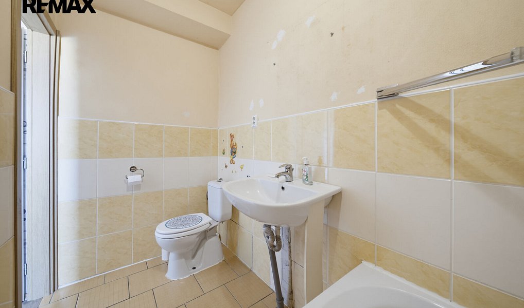 Prodej domu 246 m² s pozemkem 172 m², Aš – náhled fotky 25