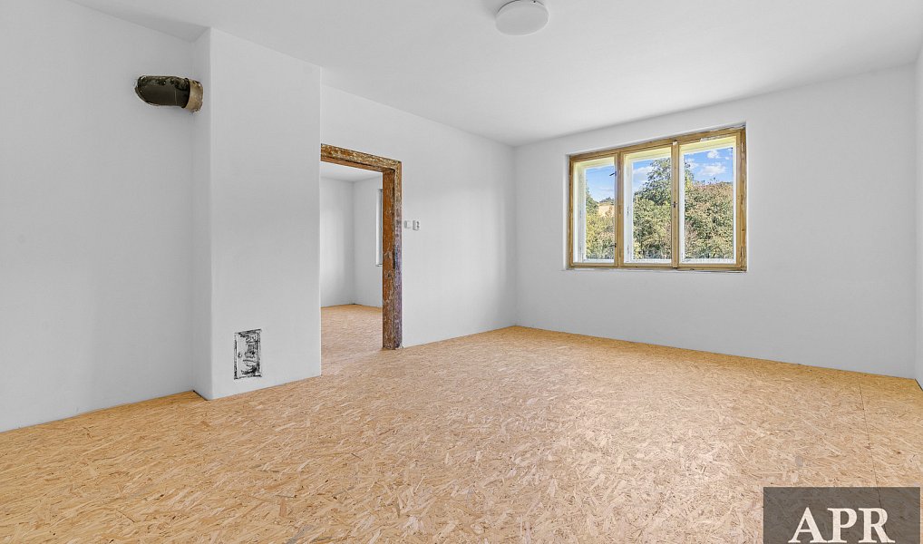 Prodej domu 123 m² s pozemkem 4 224 m², Lopeník – náhled fotky 12