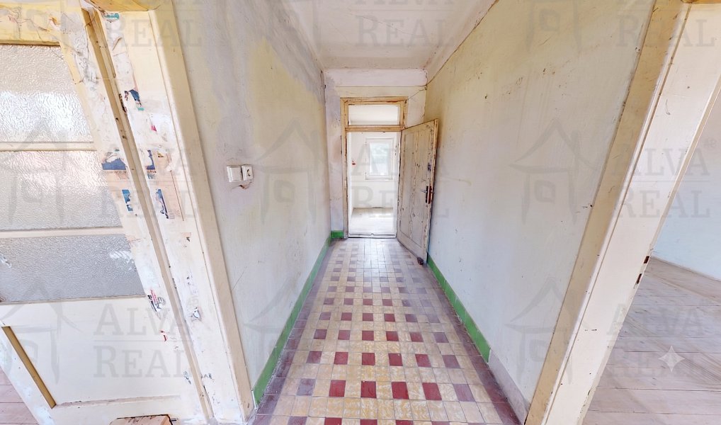 Prodej domu 370 m² s pozemkem 843 m², Stavěšice – náhled fotky 10