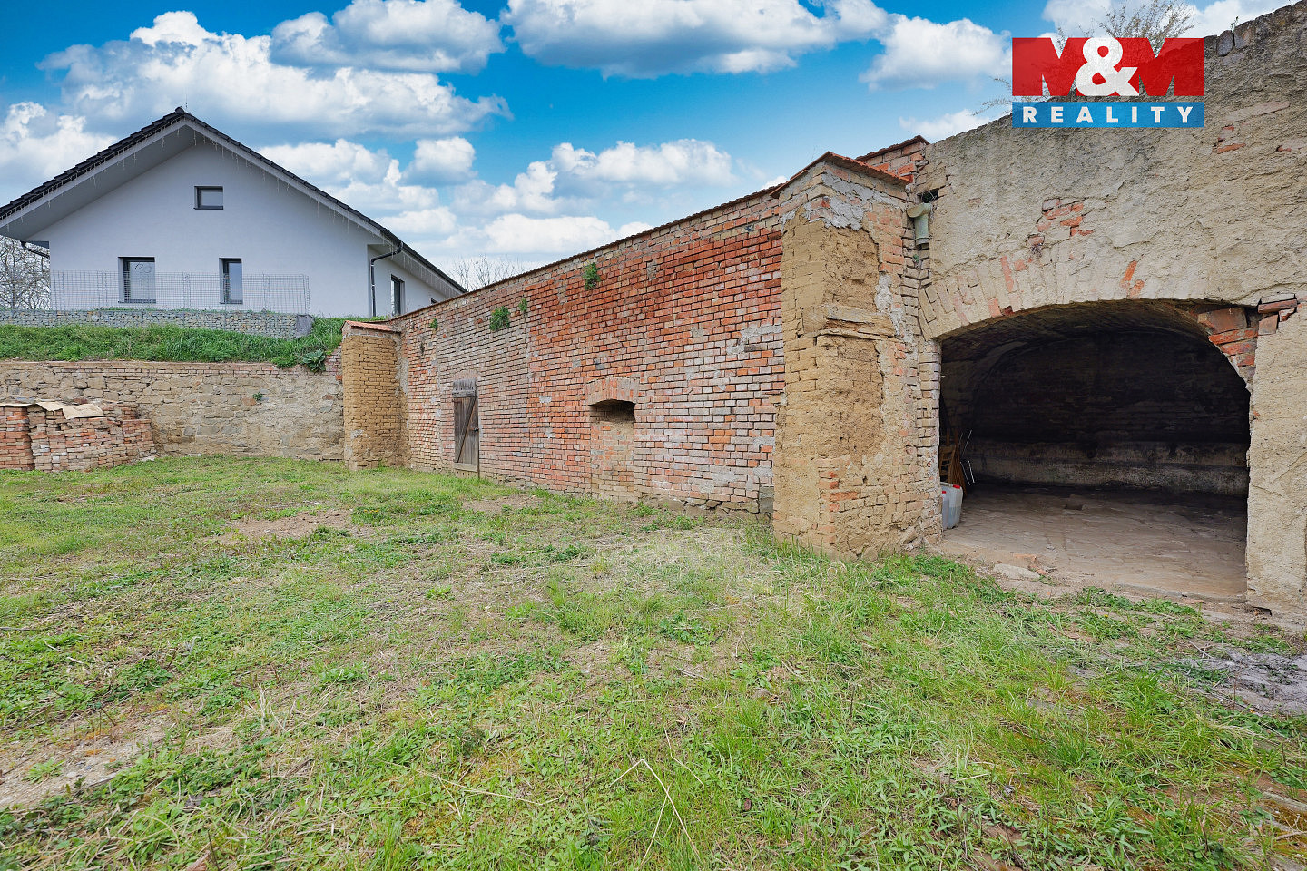 Prodej stavebního pozemku 800 m² – další