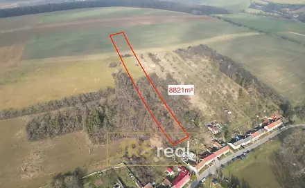 Prodej pole 8 821 m², Kroměříž - Zlámanka