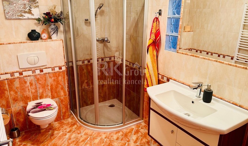 Prodej domu 213 m² s pozemkem 682 m², Velká Hleďsebe – náhled fotky 12