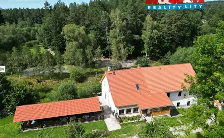 Prodej domu 217 m² s pozemkem 2 450 m², Benešov nad Černou - Děkanské Skaliny, okres Český Krumlov