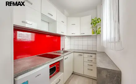 Prodej bytu 1+kk 37 m², Hrubínova, Hradec Králové - Pražské Předměstí