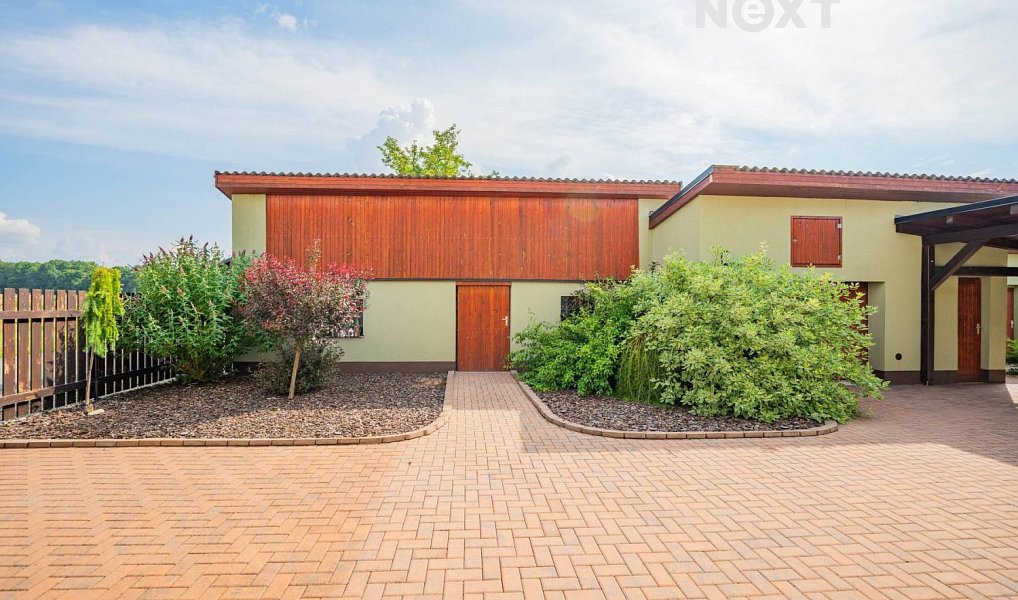 Prodej domu 150 m² s pozemkem 1 668 m², Zvole – náhled fotky 10
