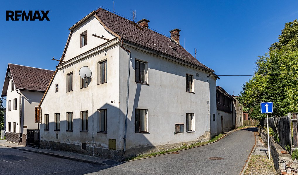 Prodej domu 500 m² s pozemkem 487 m², Cvikov – fotka 1 z 60
