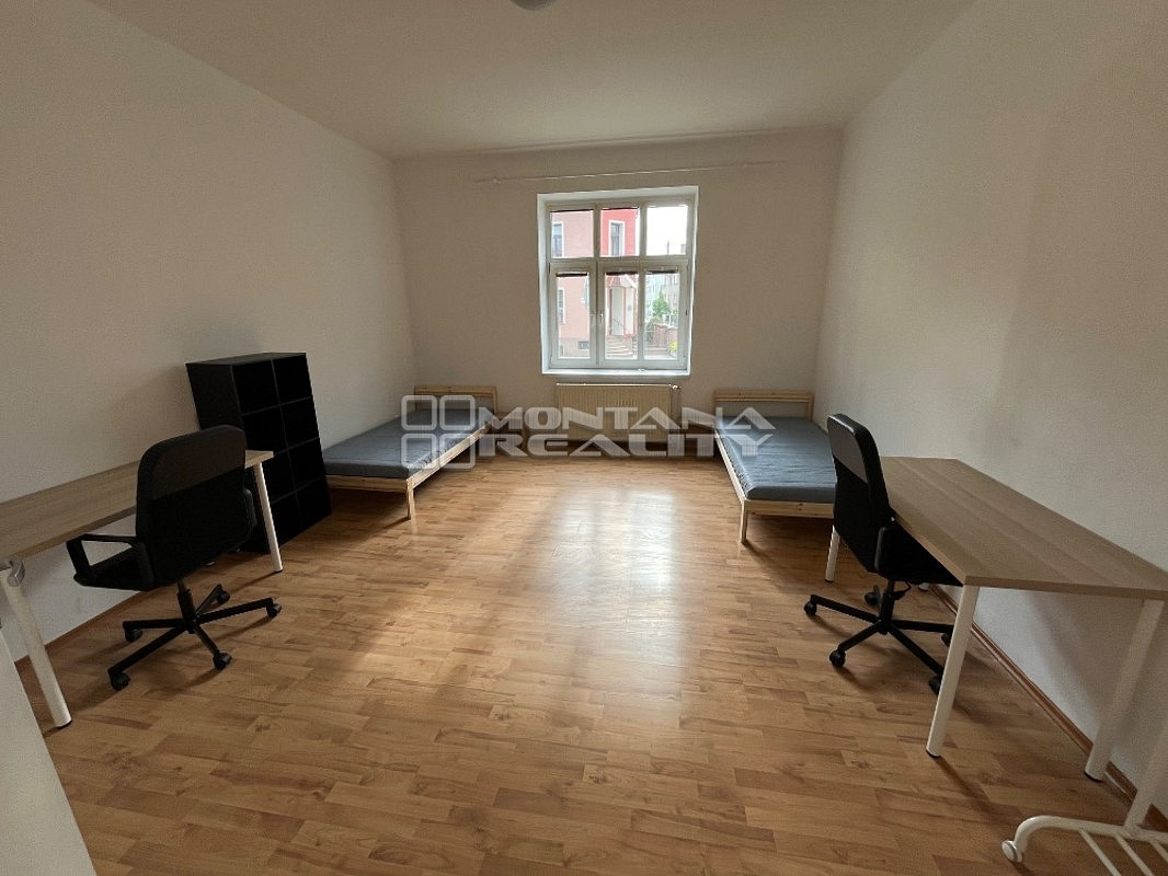 Pronájem bytu 3+1 86 m² – pohled 3